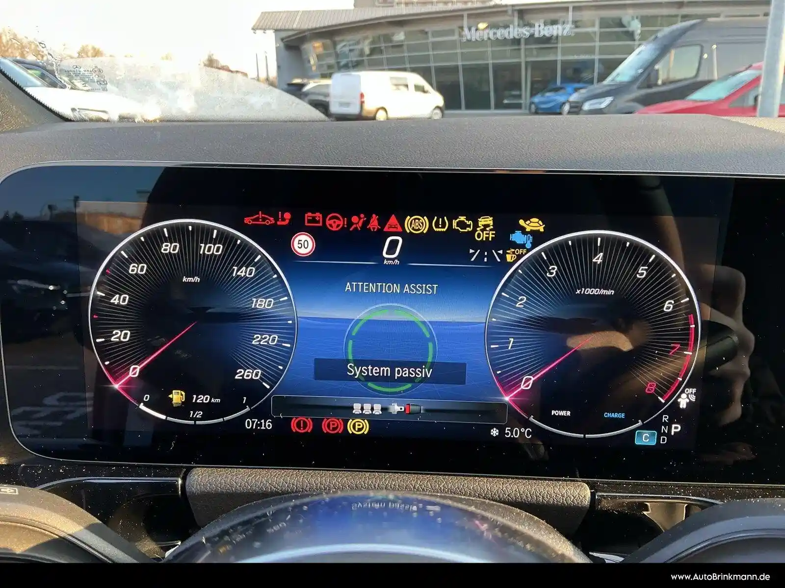 Mercedes-Benz B 180