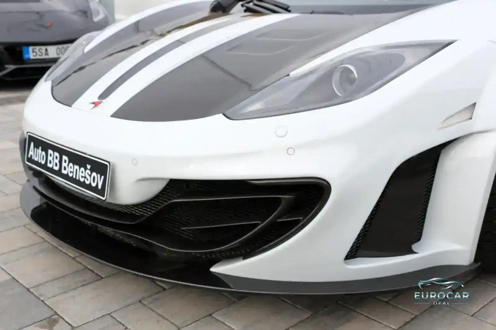 McLaren MP4-12C