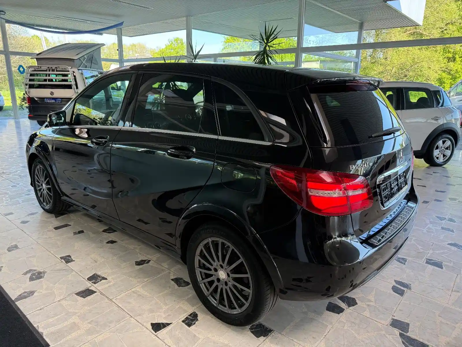 Mercedes-Benz B 250