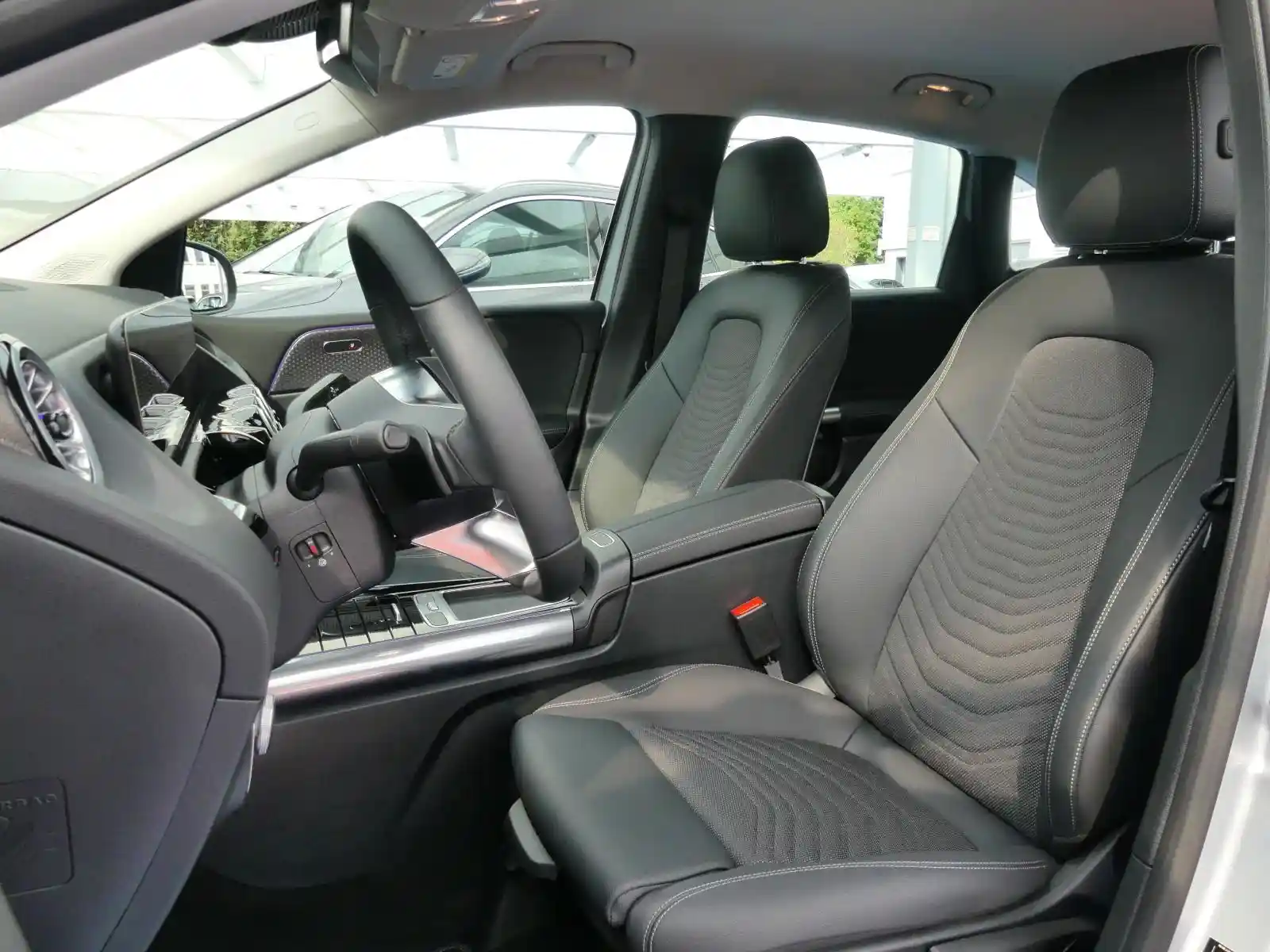 Mercedes-Benz B 220