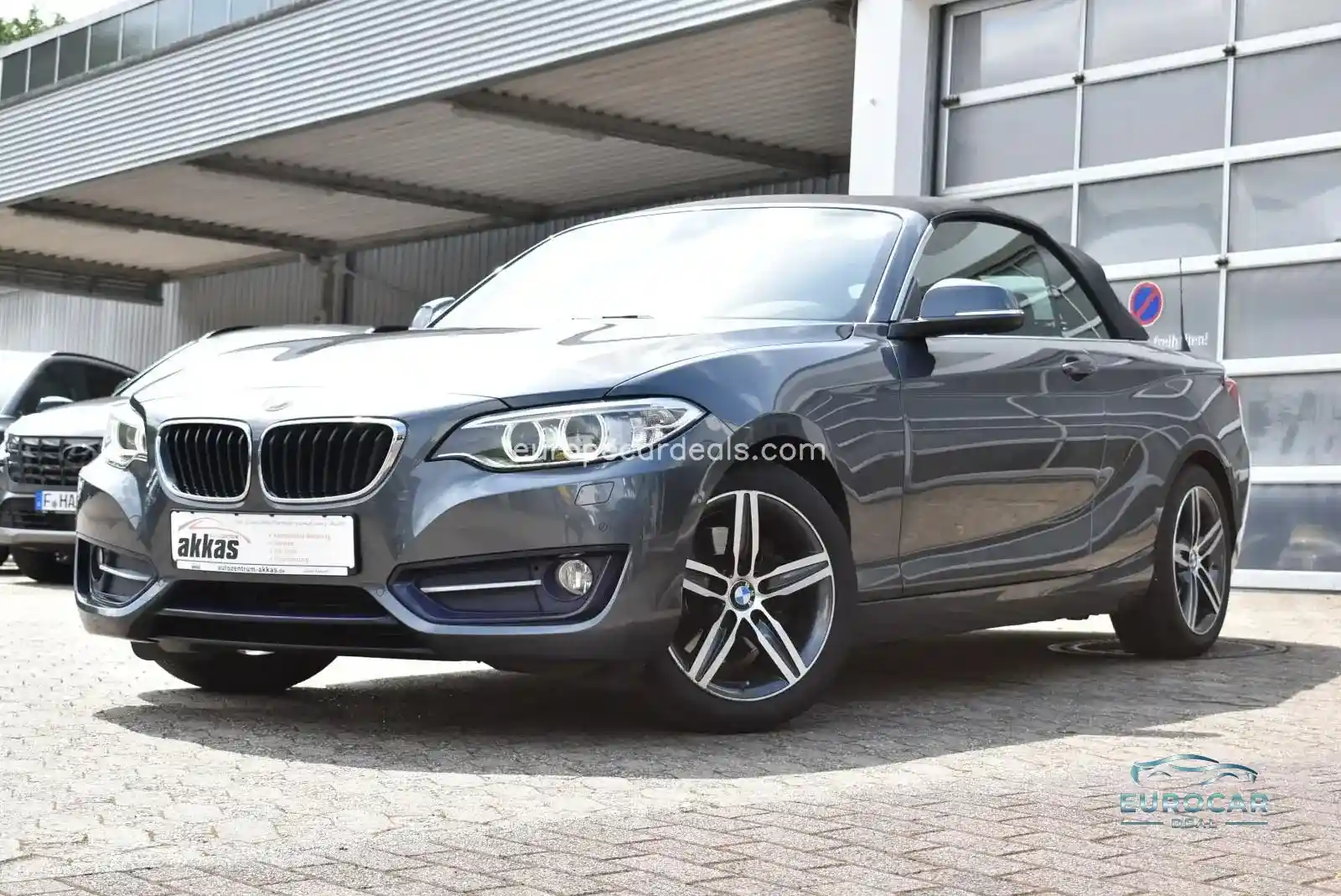 BMW 220