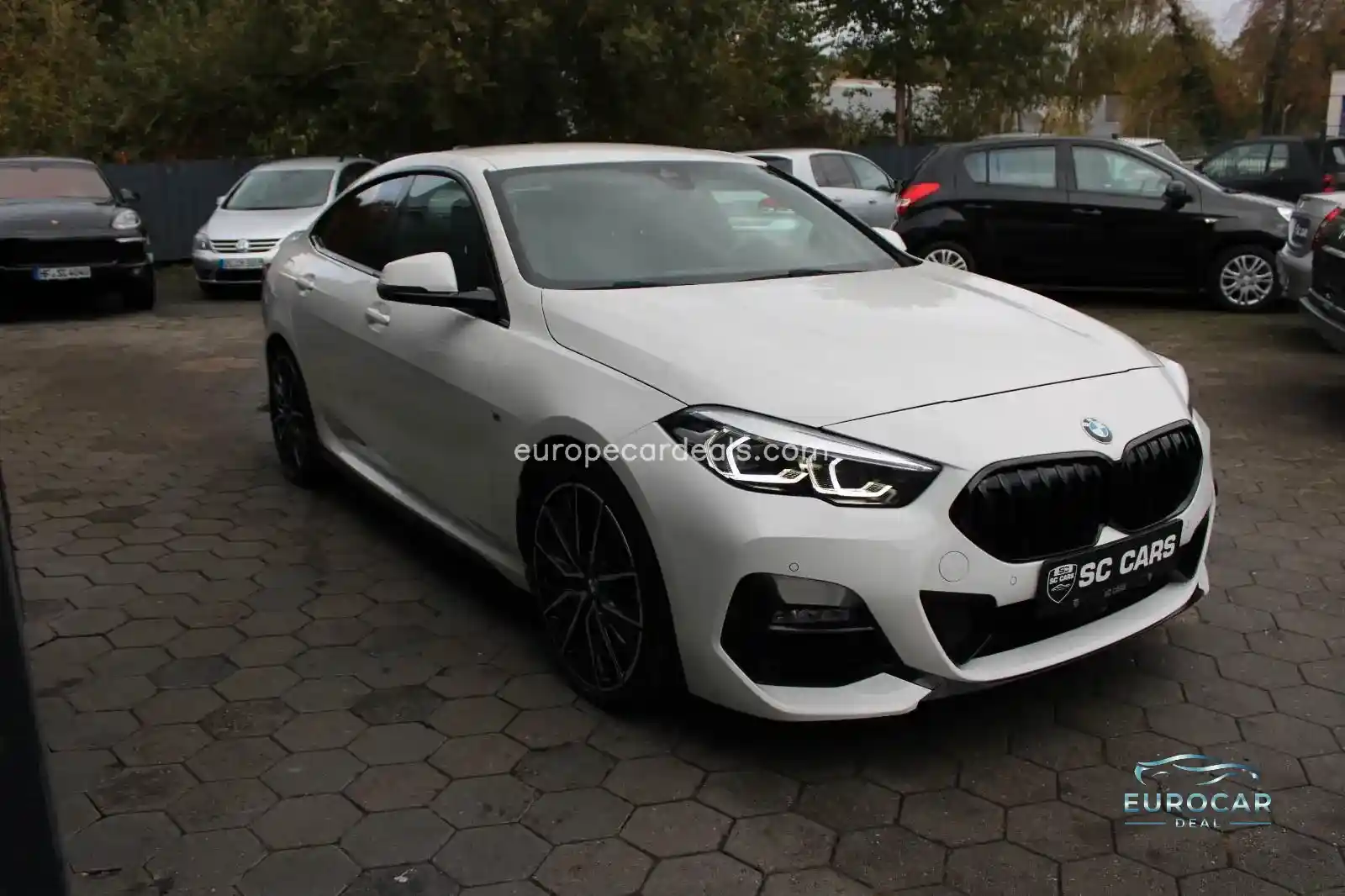 BMW 218