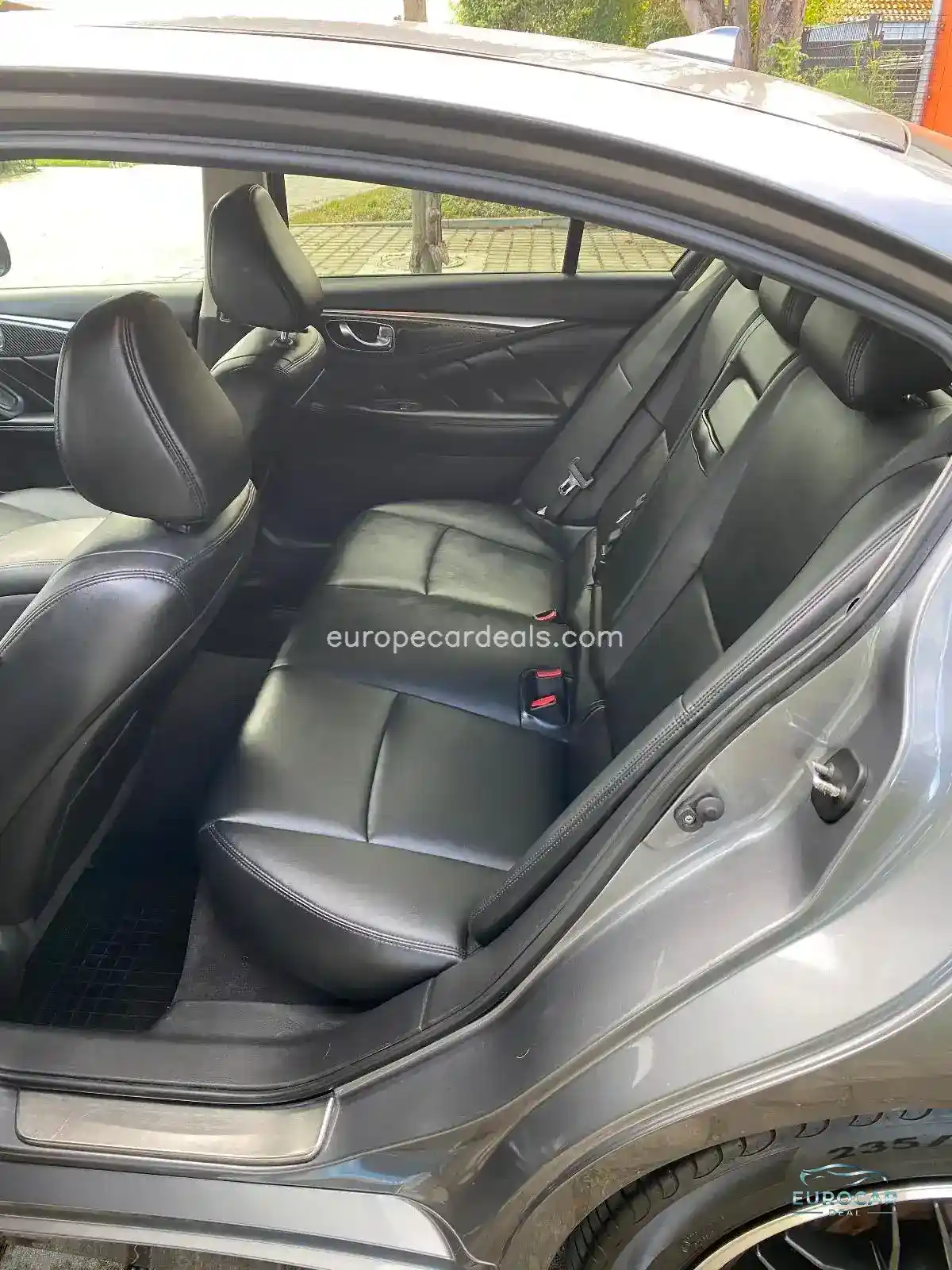 Infiniti Q50
