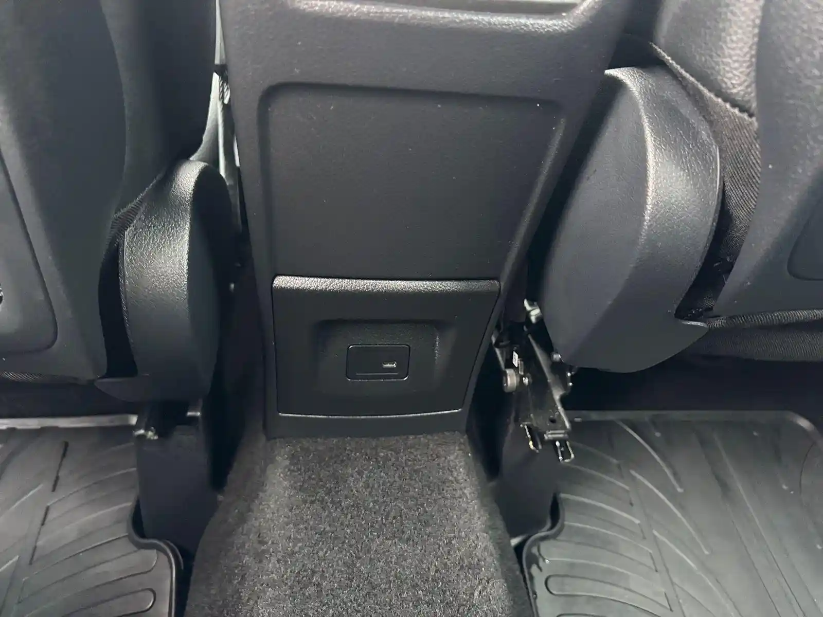 Mercedes-Benz B 220