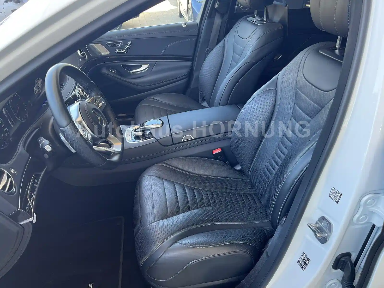 Mercedes-Benz S 560