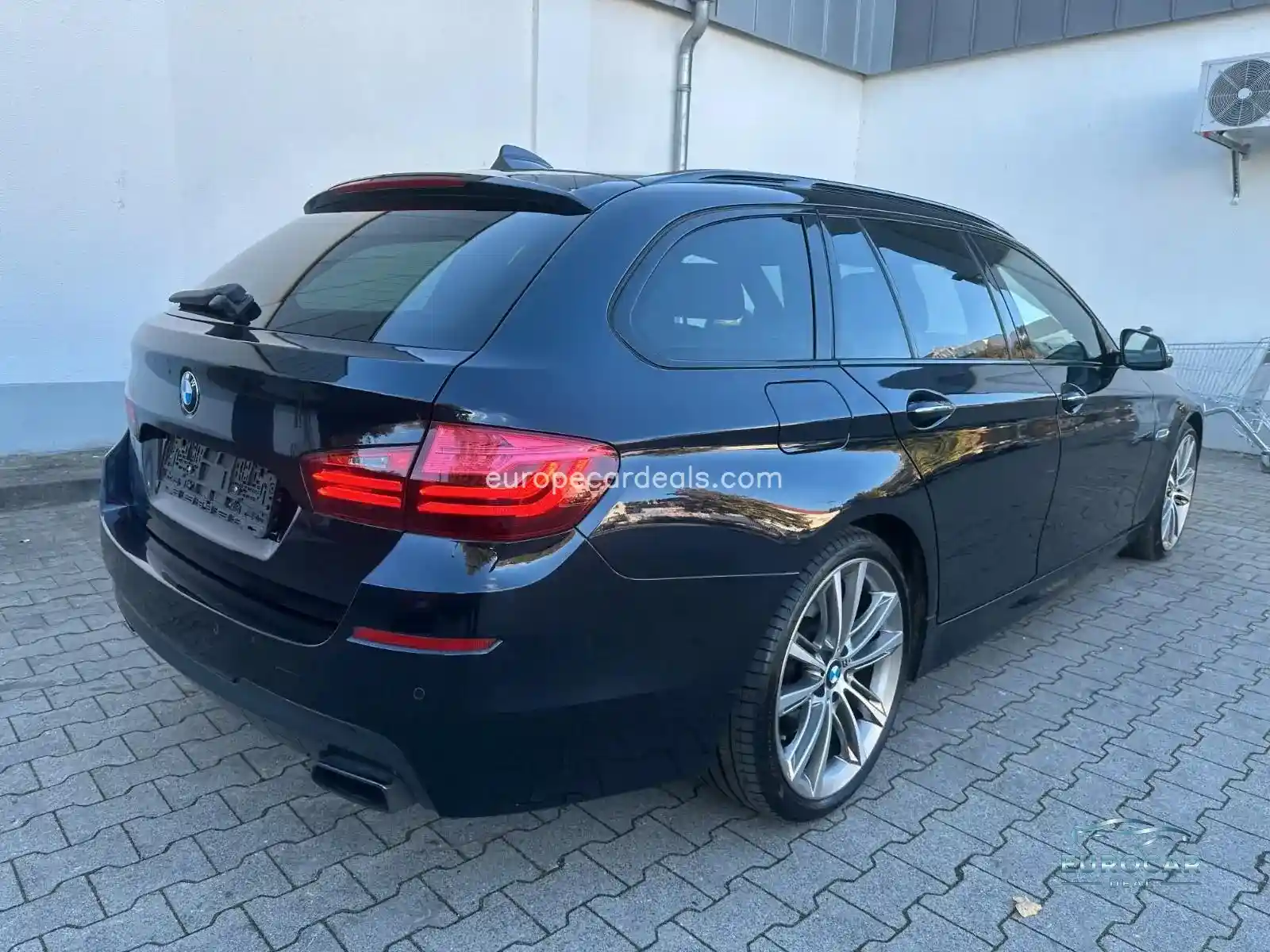 BMW M550
