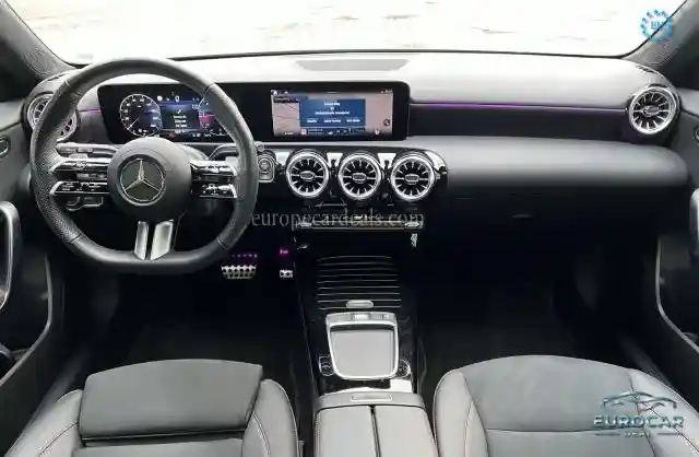 Mercedes-Benz A 220