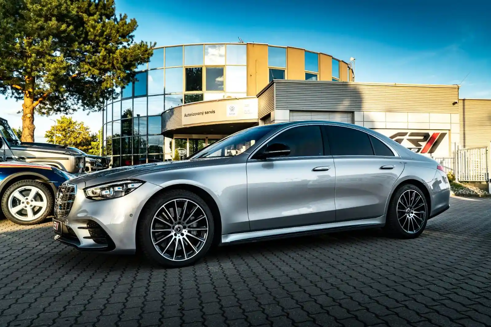 Mercedes-Benz S 400