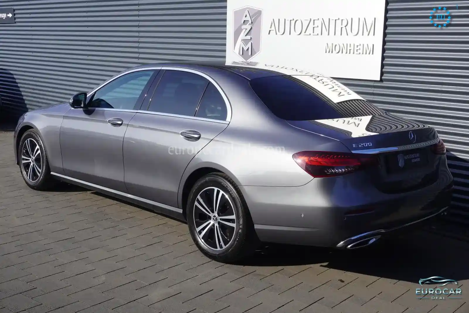 Mercedes-Benz E 200