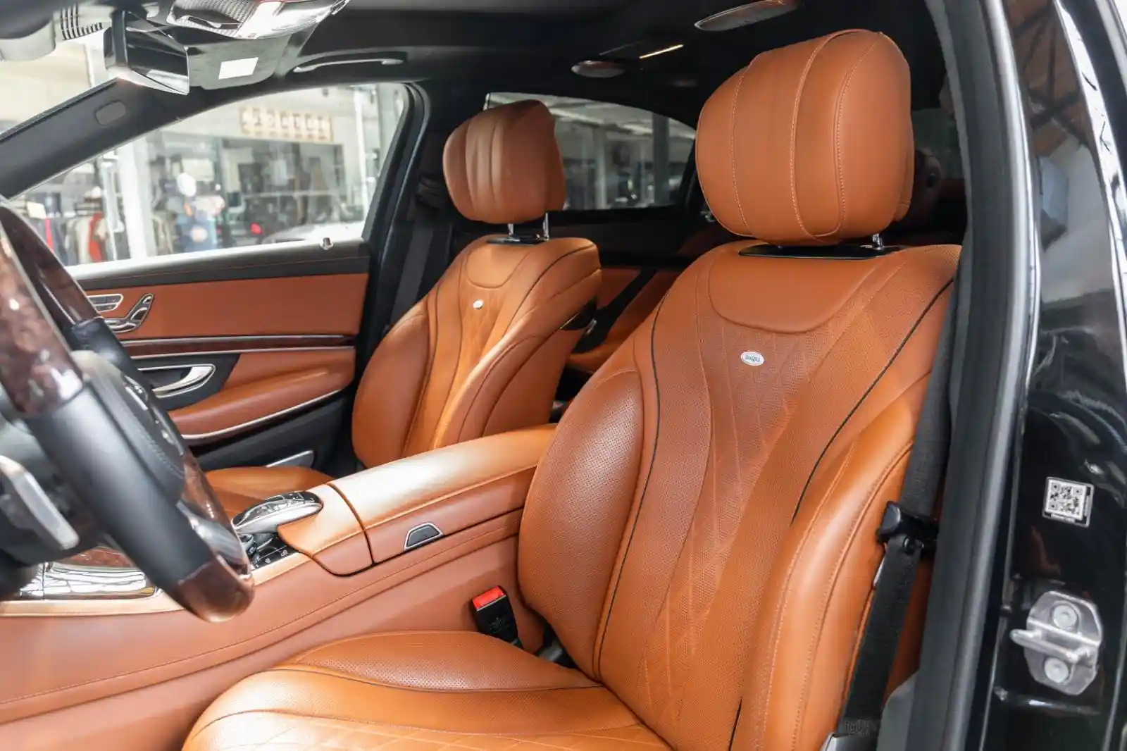 Mercedes-Benz S 560