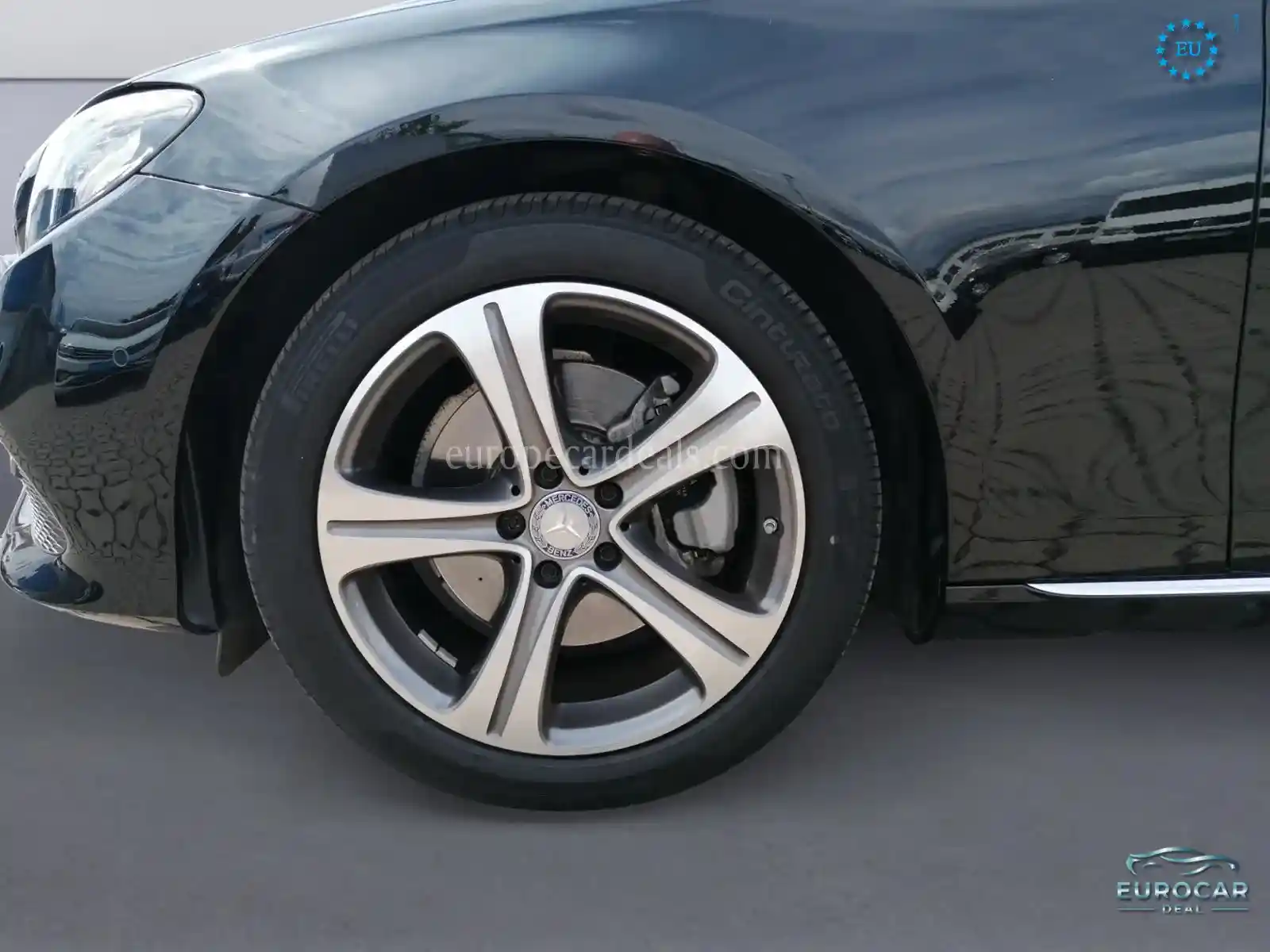 Mercedes-Benz E 200
