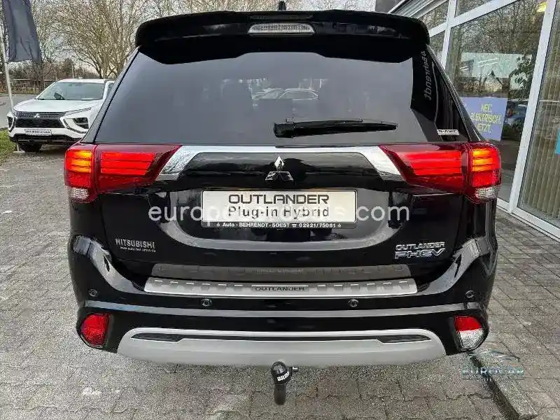 Mitsubishi Plug-in Hybrid Outlander