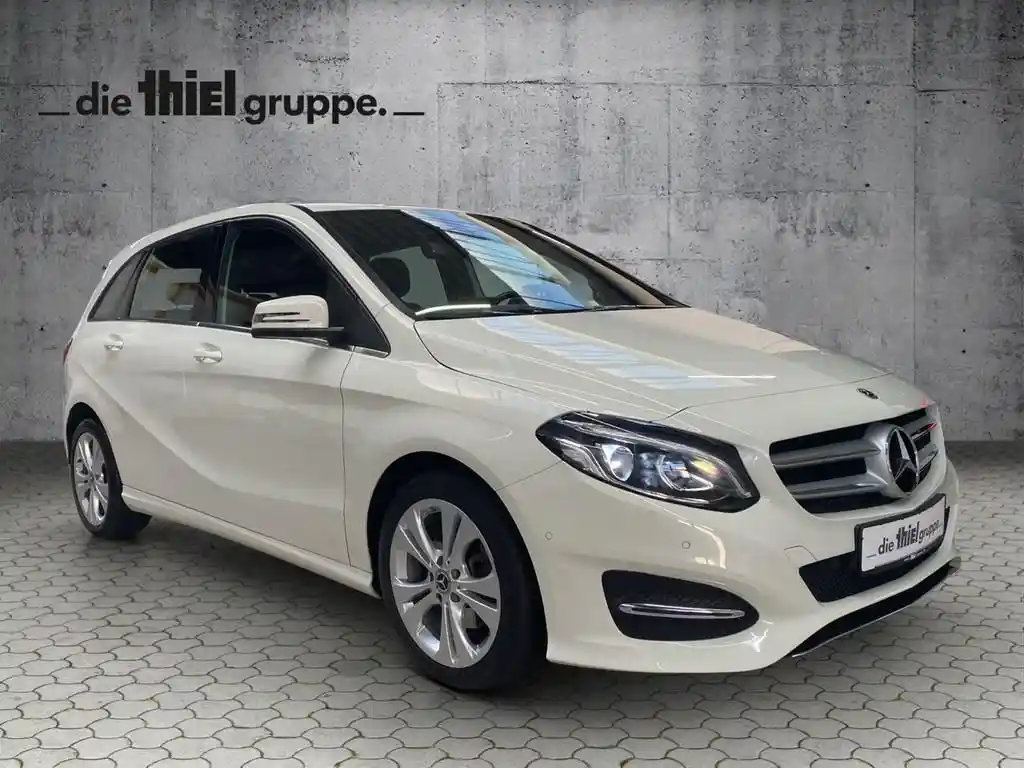 Mercedes-Benz B 220