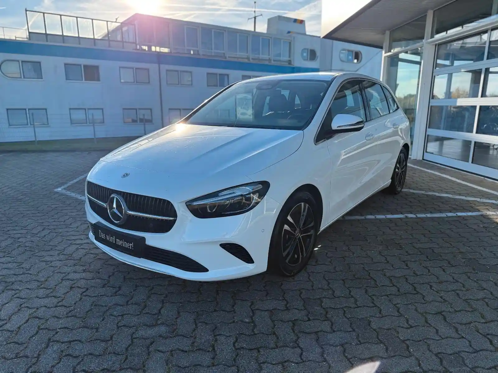 Mercedes-Benz B 200