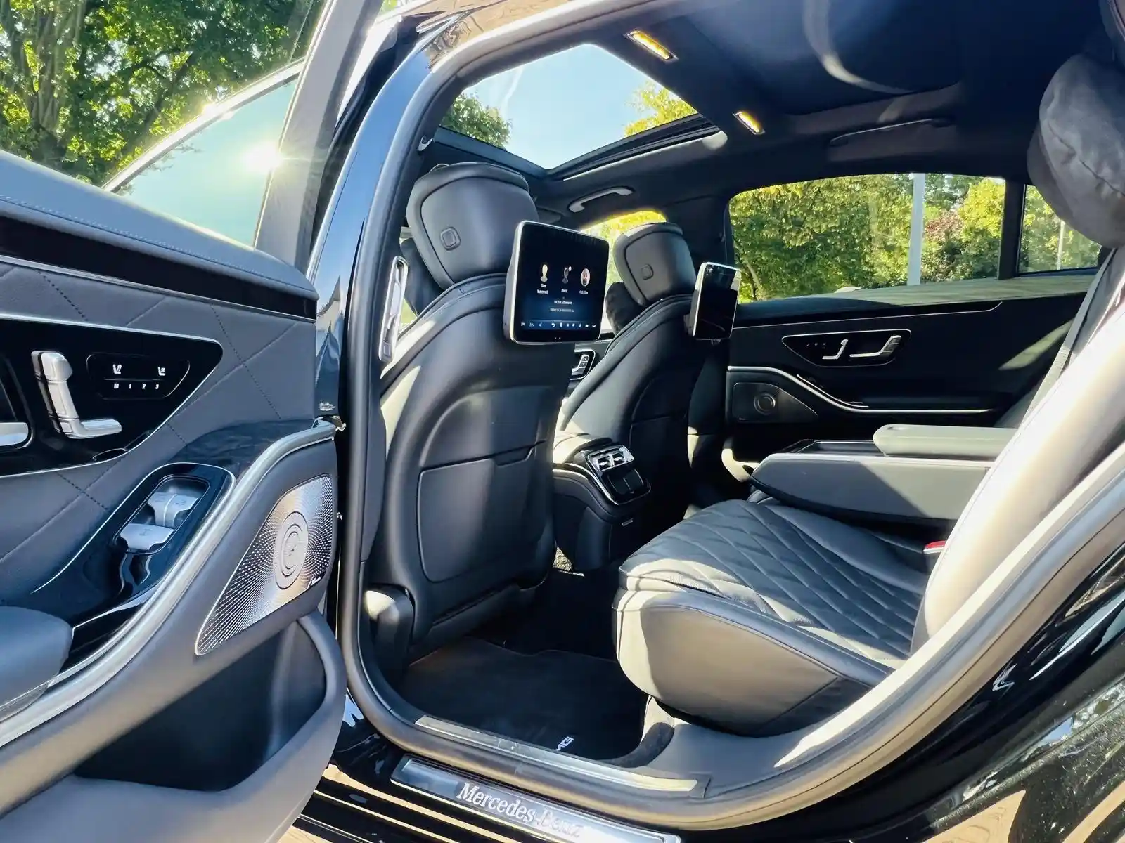 Mercedes-Benz S 500