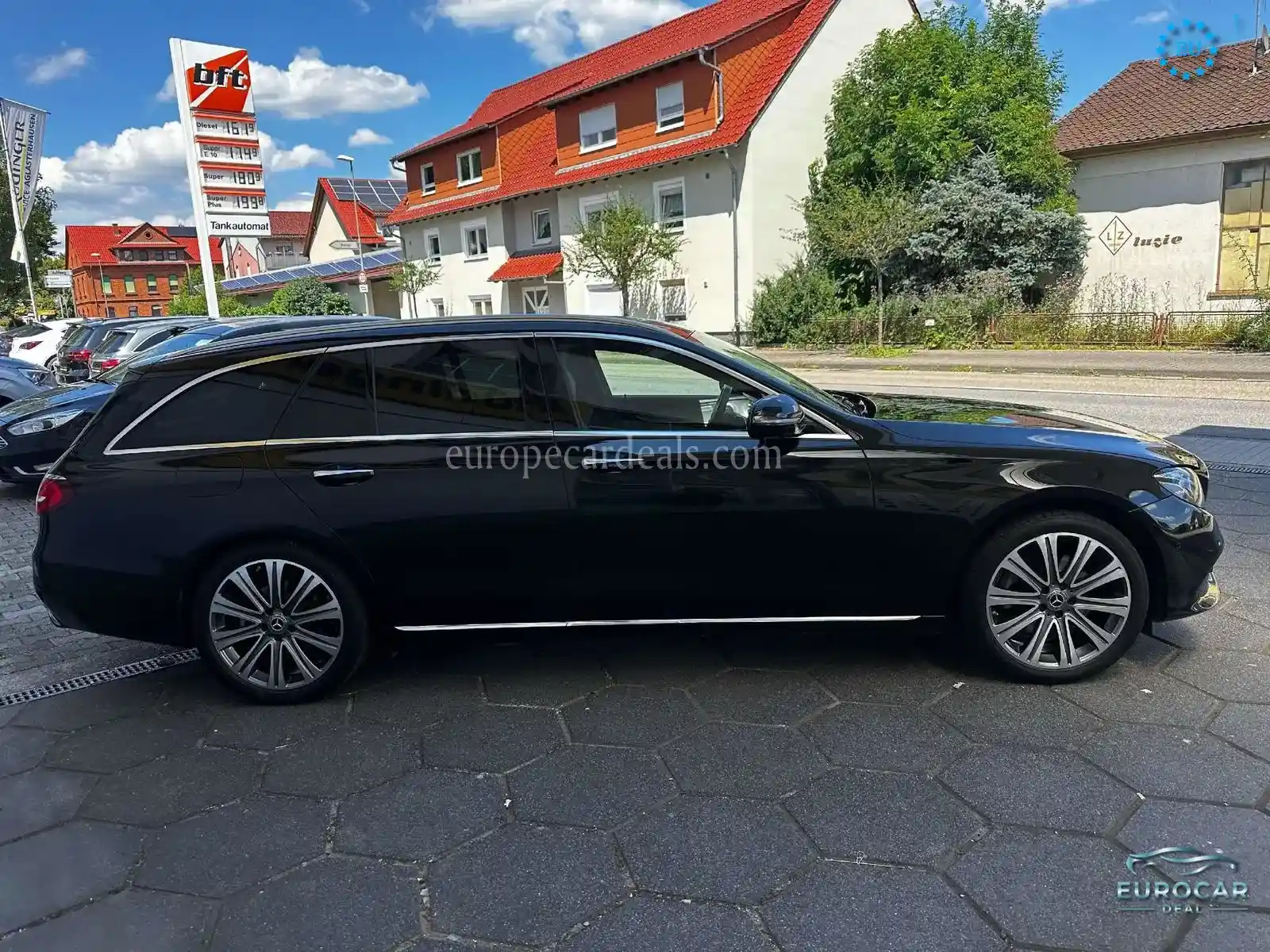 Mercedes-Benz E 200
