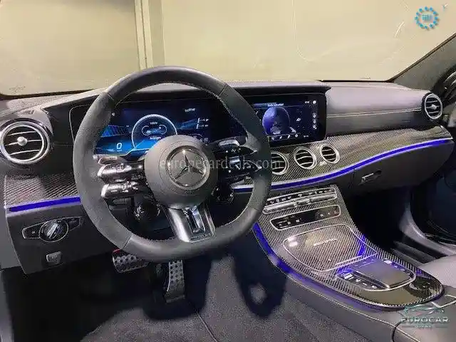 Mercedes-Benz E 63 AMG