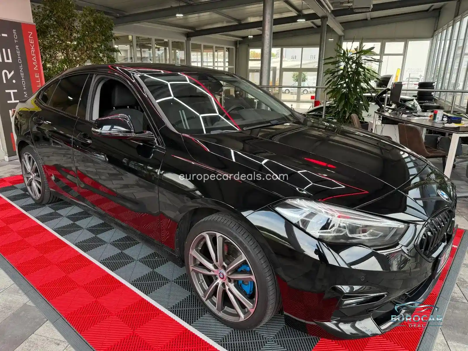 BMW 218