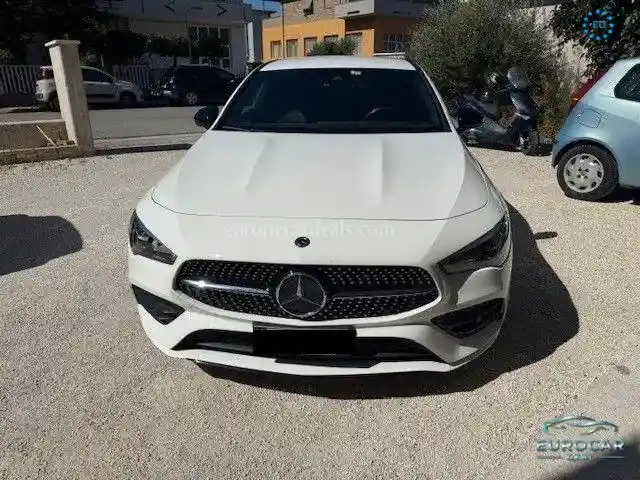 Mercedes-Benz CLA 200 Shooting Brake