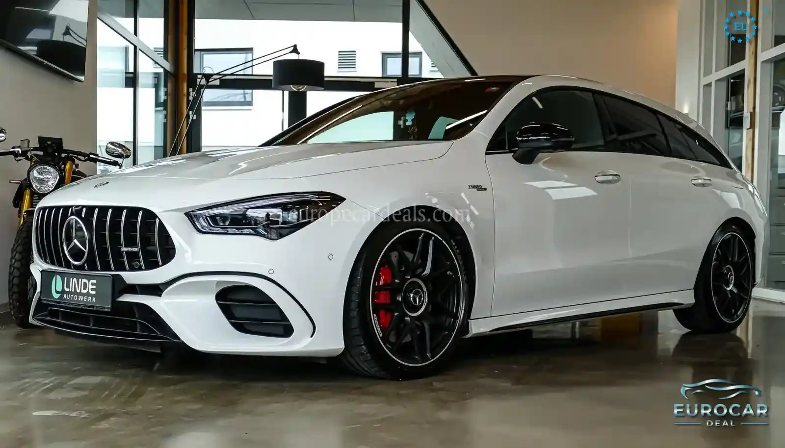 Mercedes-Benz CLA 45 AMG Shooting Brake