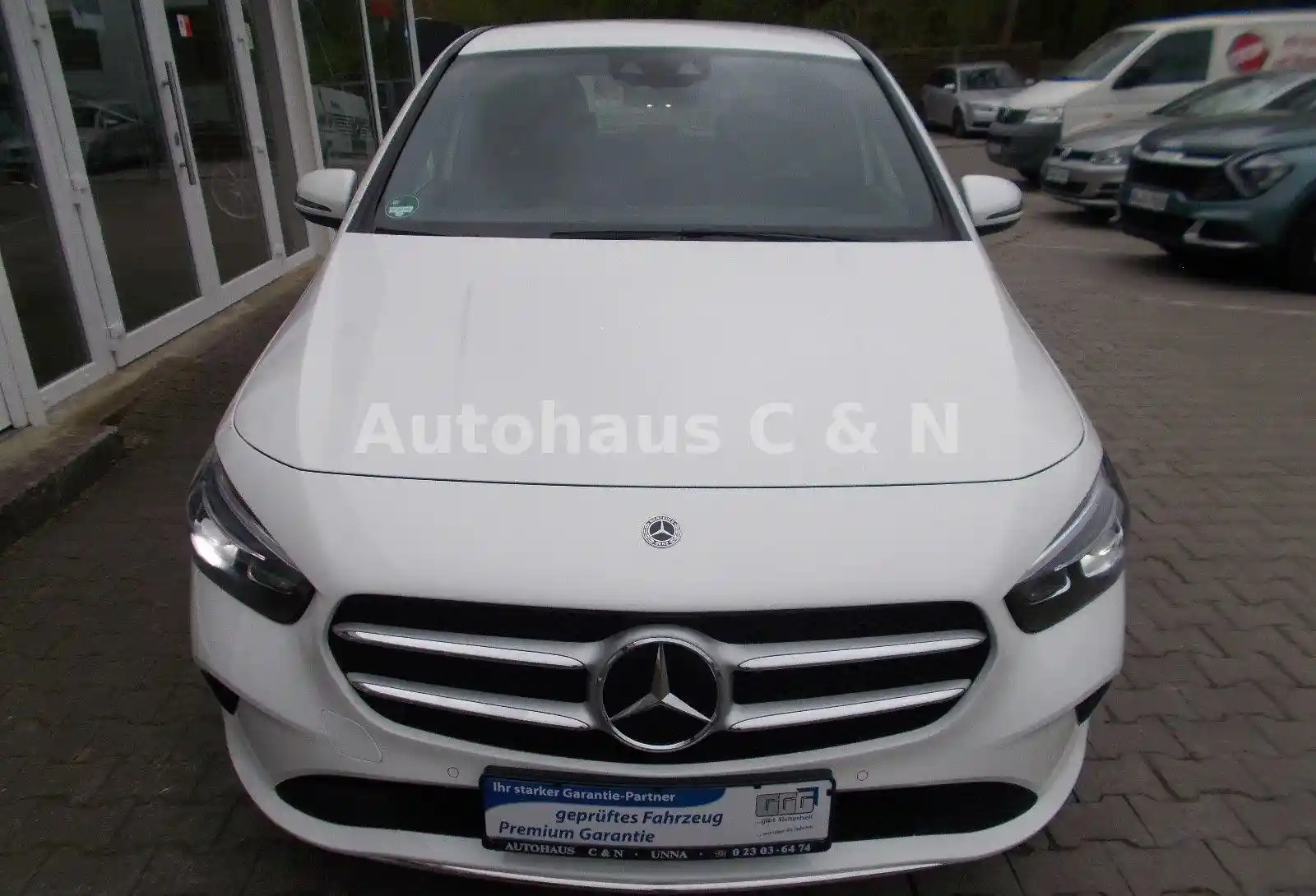 Mercedes-Benz B 200