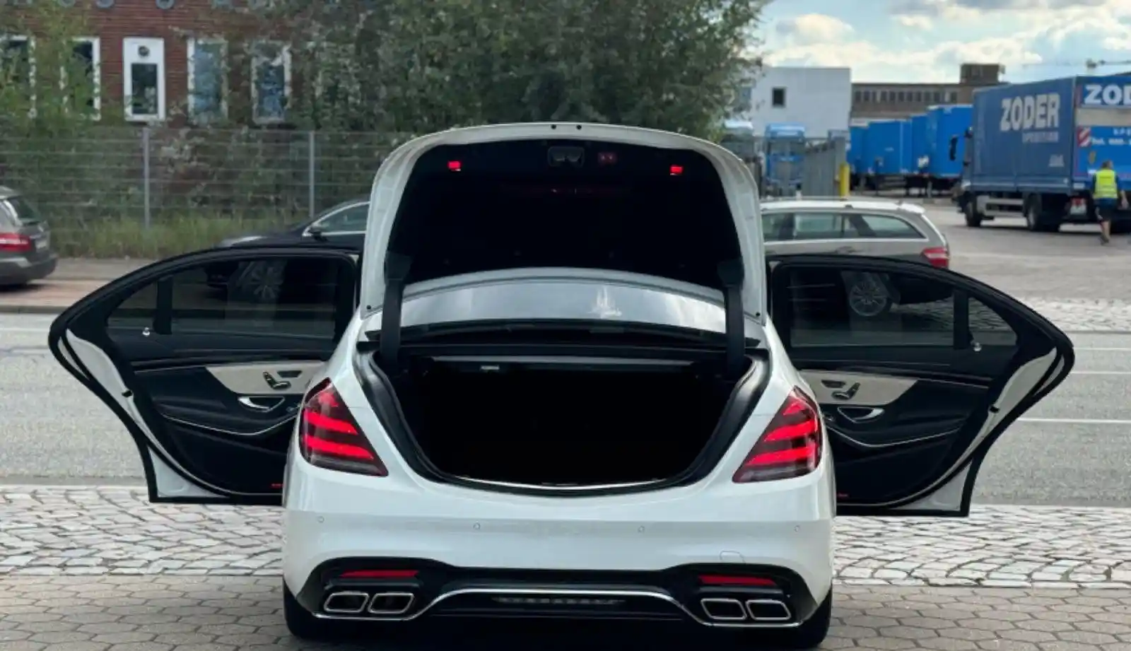 Mercedes-Benz S 400