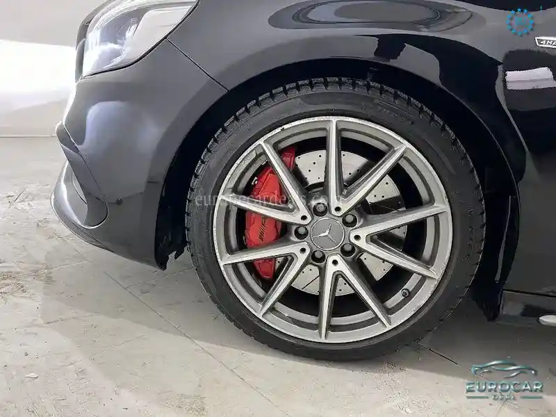 Mercedes-Benz A 45 AMG