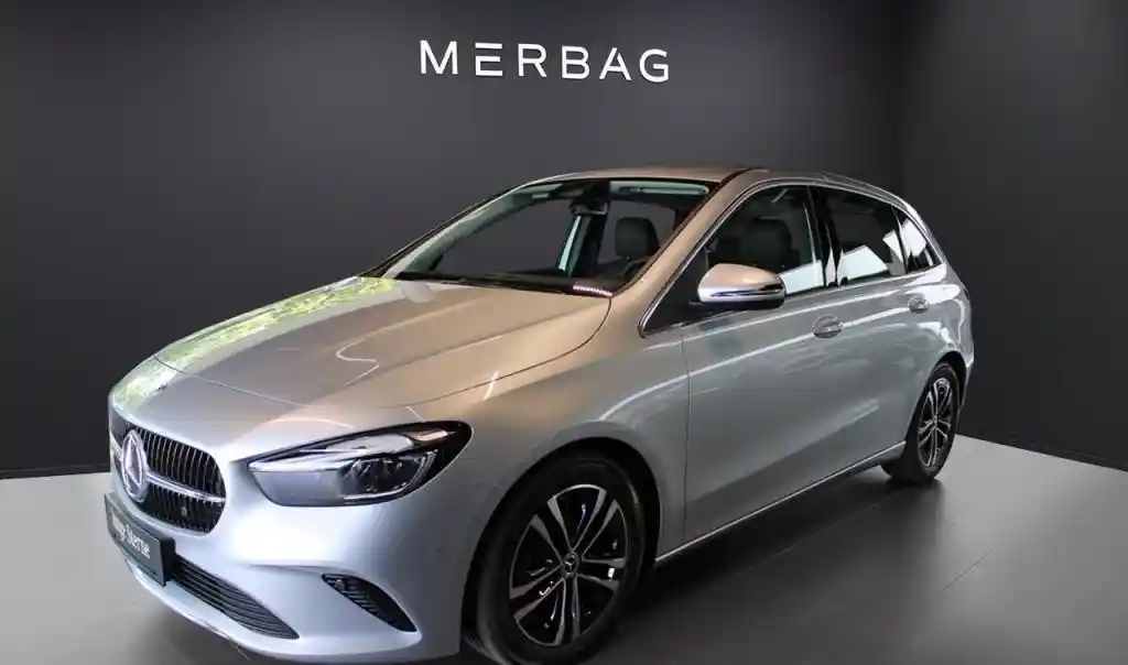 Mercedes-Benz B 180