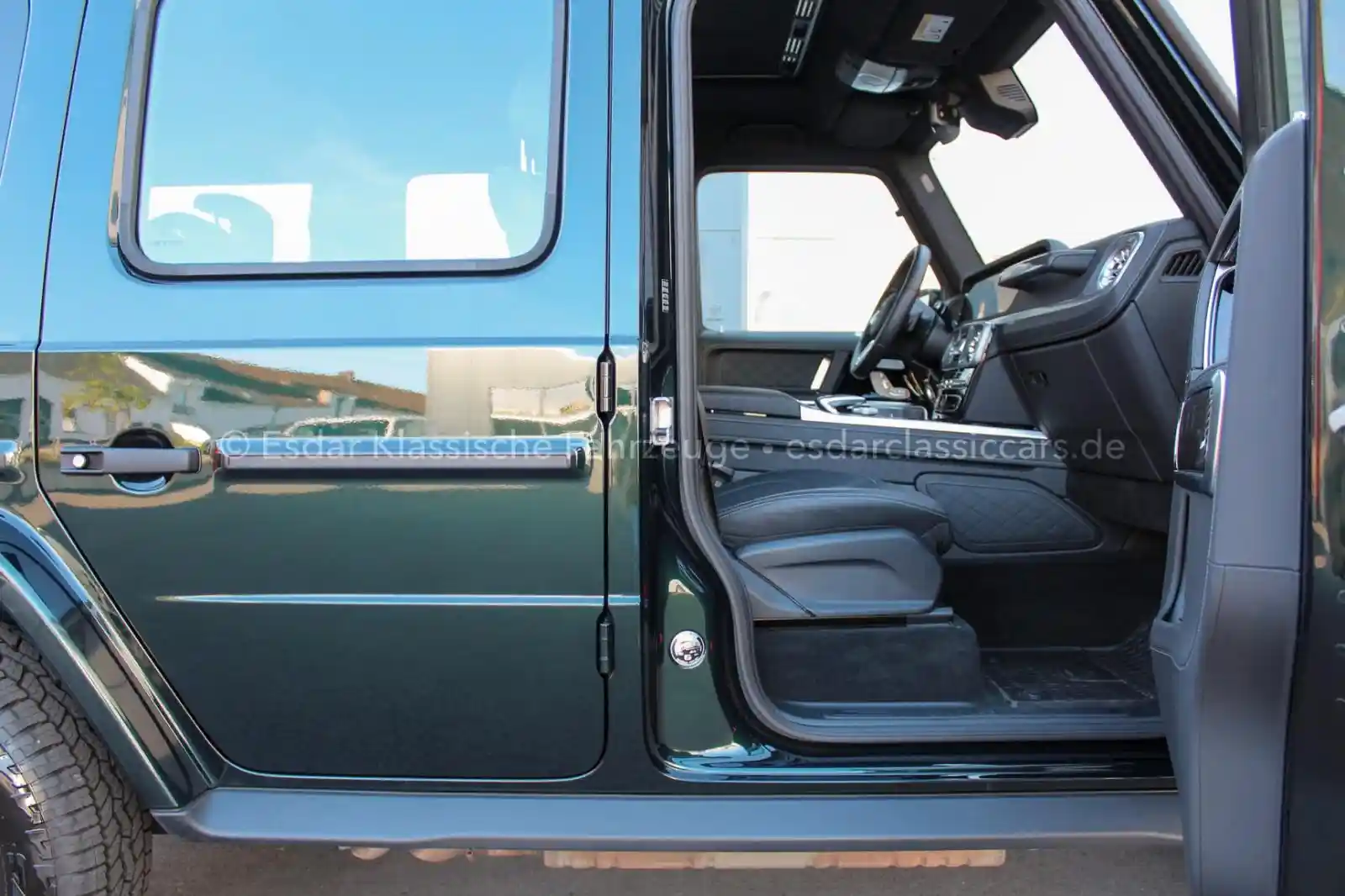 Mercedes-Benz G 500