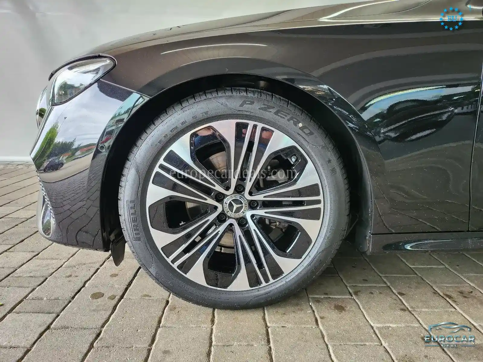 Mercedes-Benz E 200