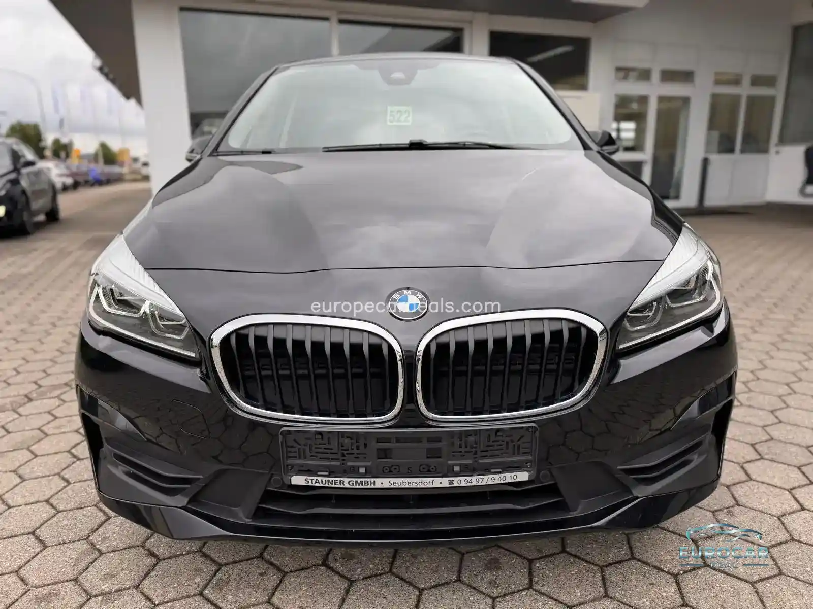 BMW 218