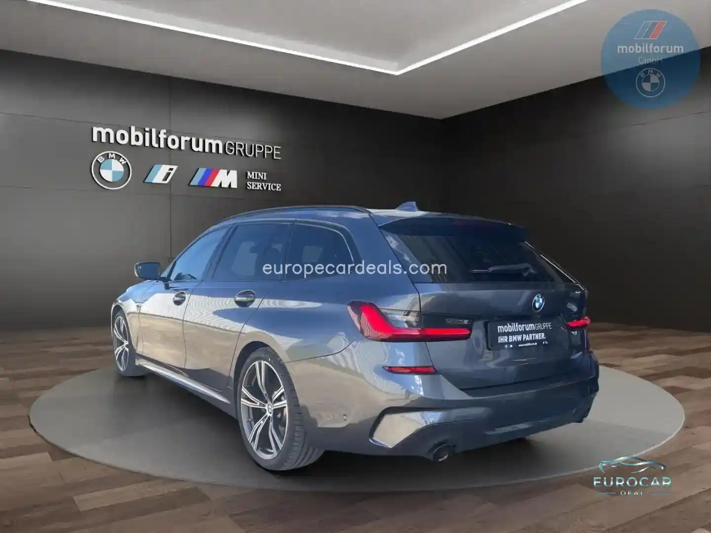 BMW 330