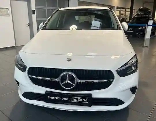 Mercedes-Benz B 220