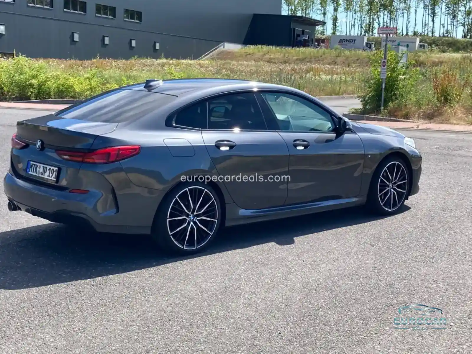 BMW 218