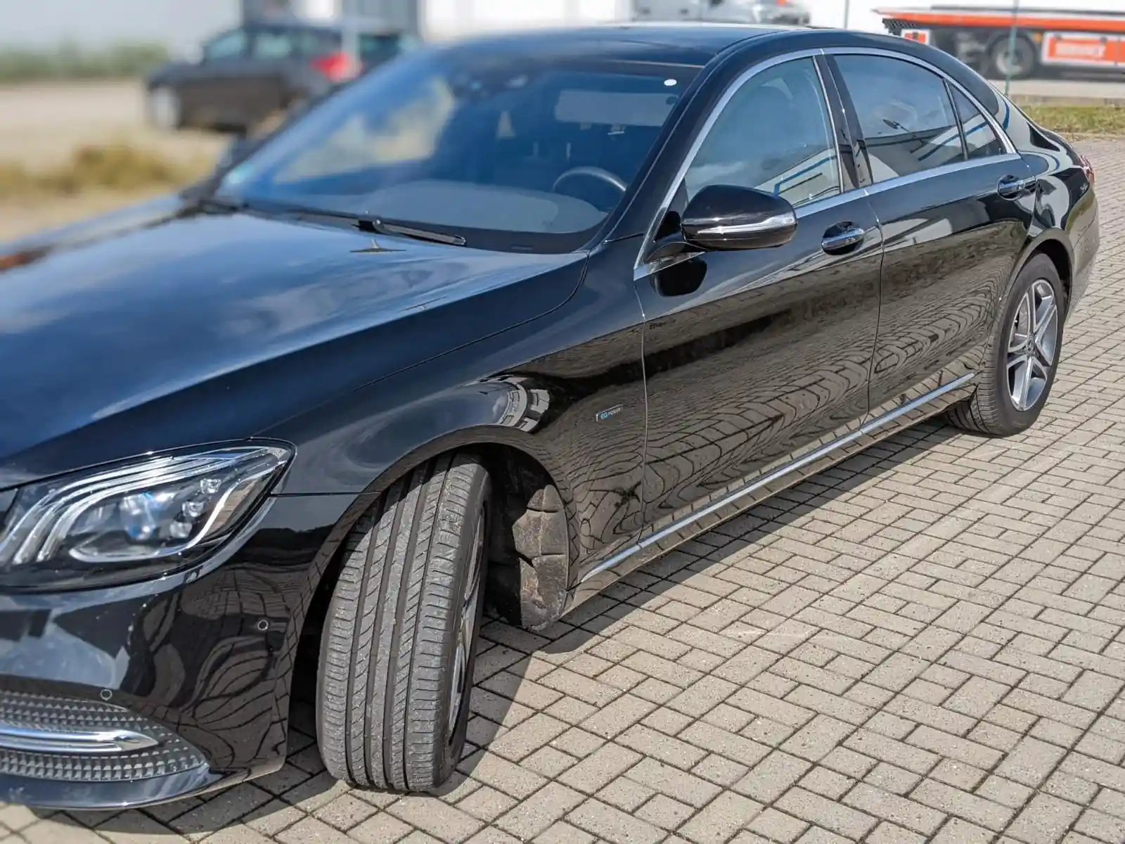 Mercedes-Benz S 560