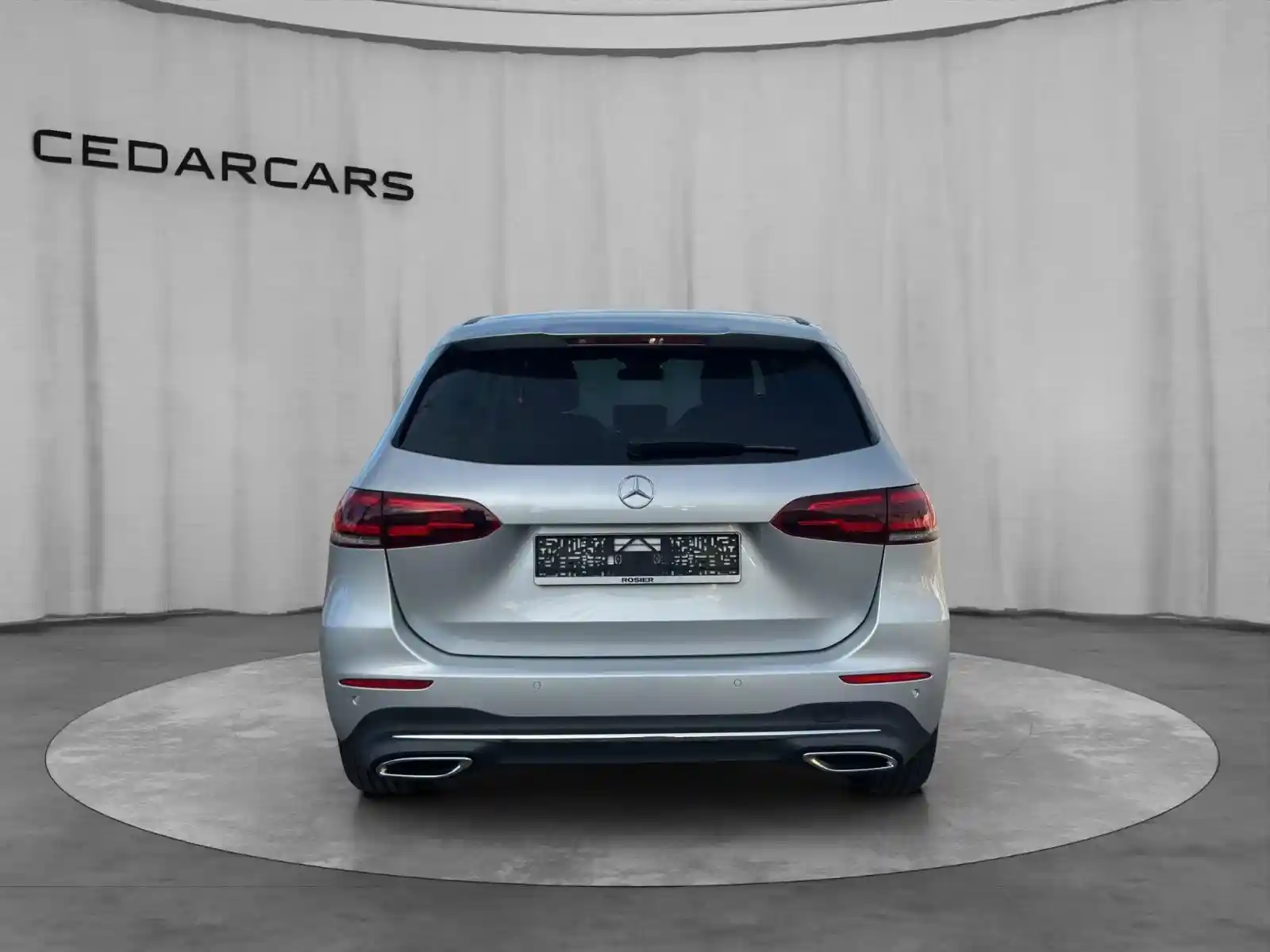 Mercedes-Benz B 180