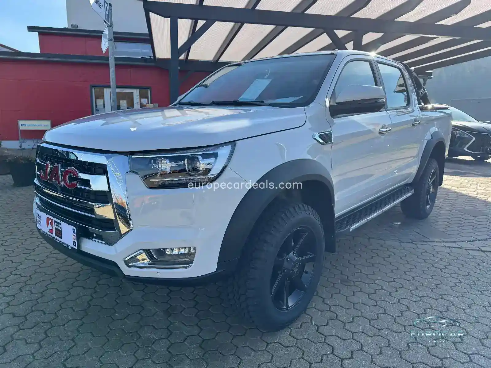 JAC 8 Pro