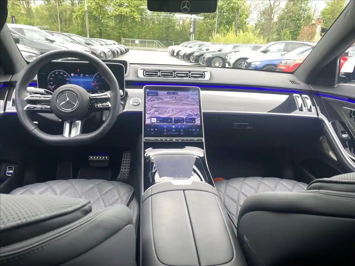 Mercedes-Benz S 400