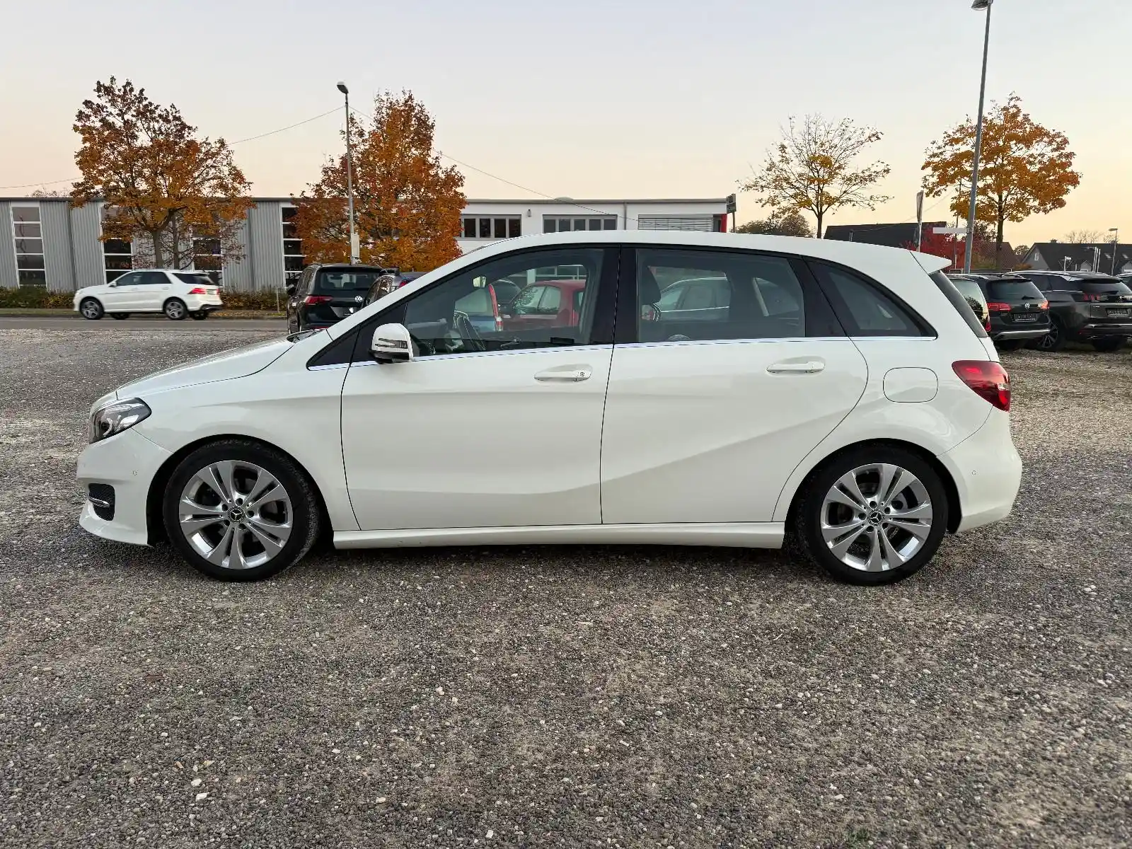 Mercedes-Benz B 200