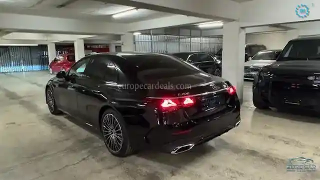 Mercedes-Benz E 200