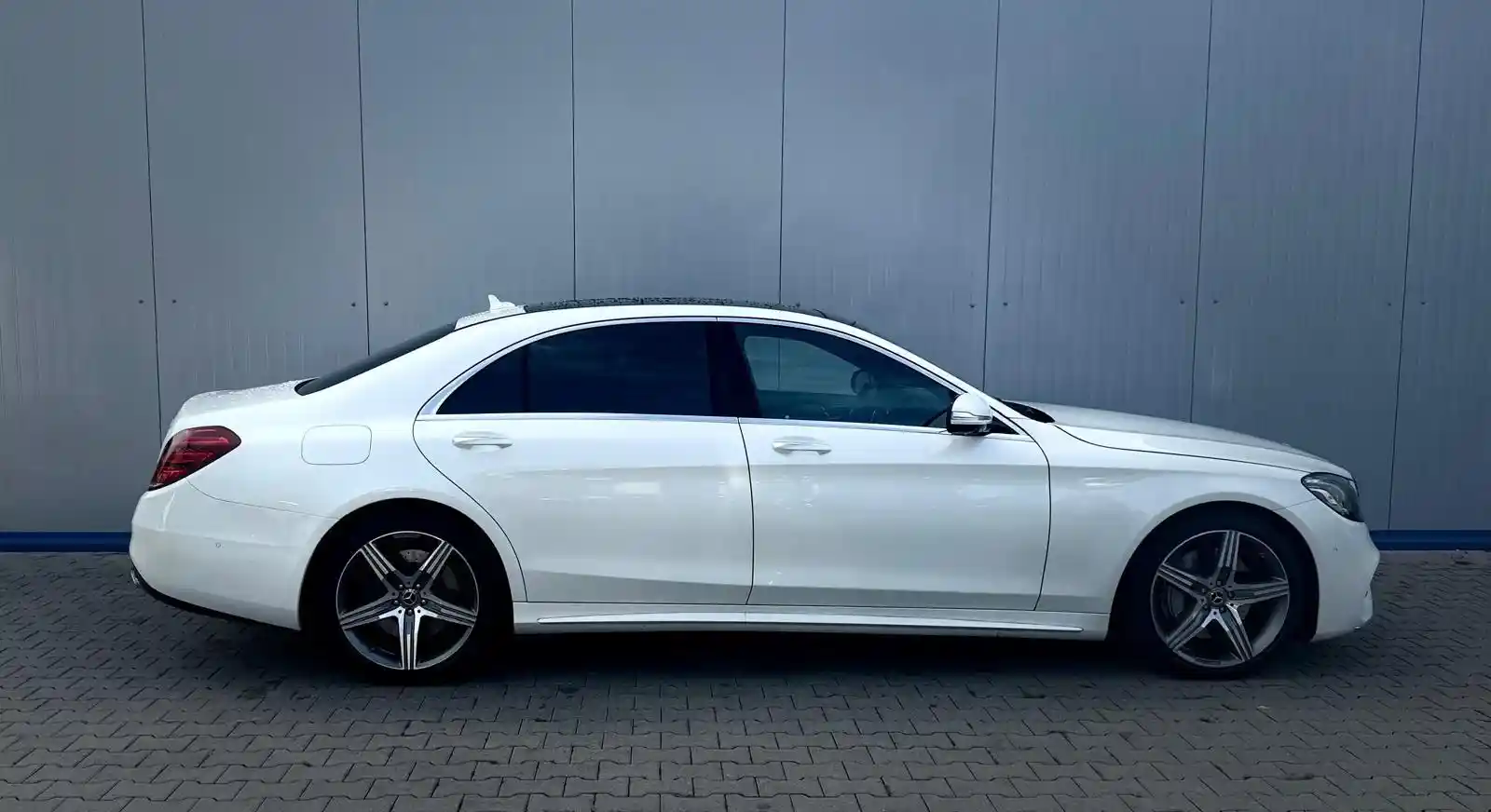 Mercedes-Benz S 560