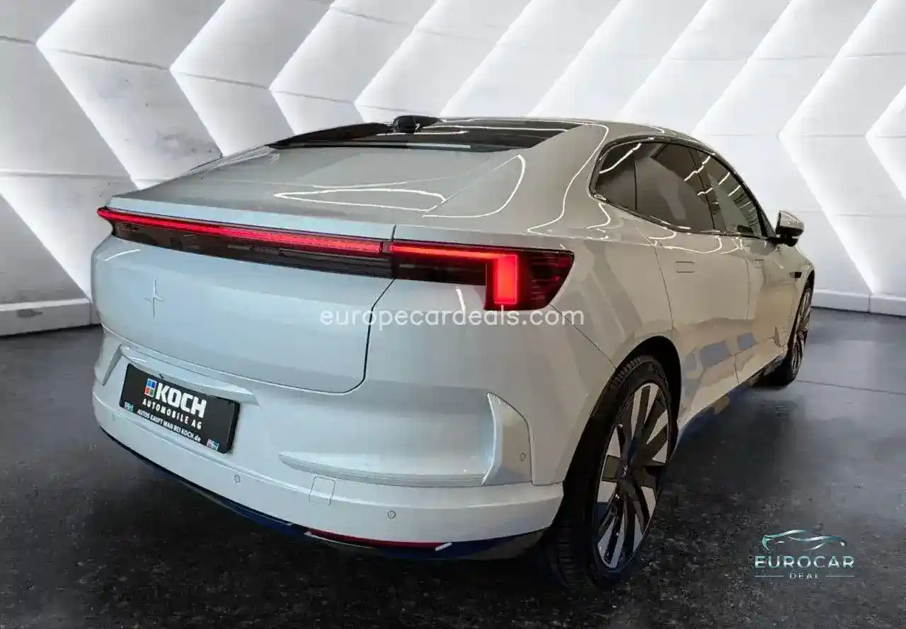 Polestar 4