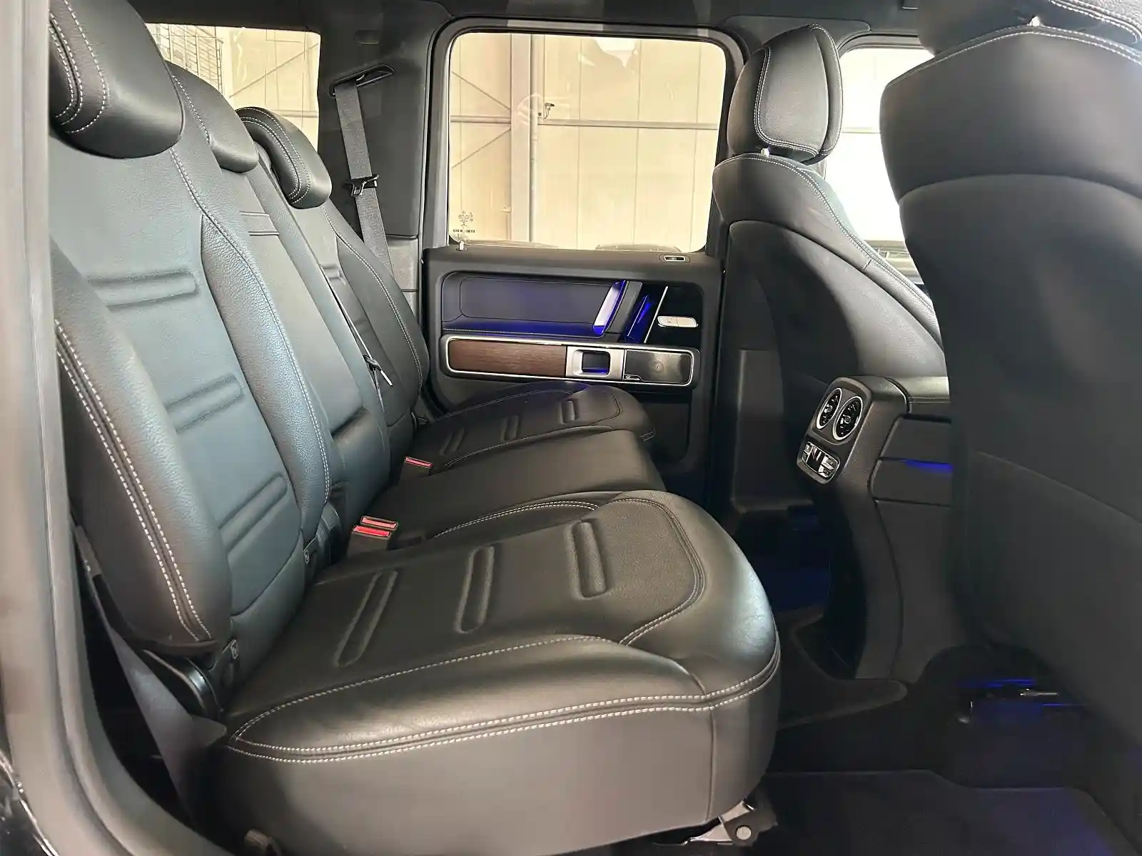 Mercedes-Benz G 500