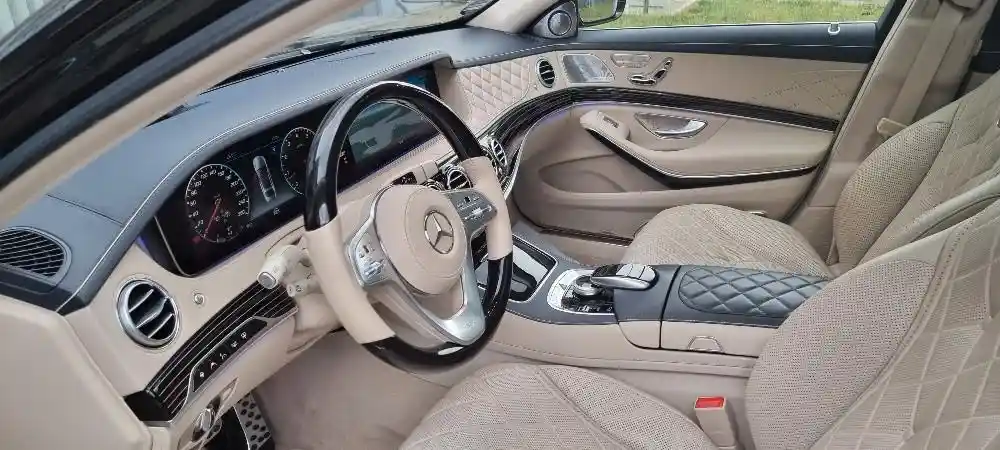 Mercedes-Benz S 560
