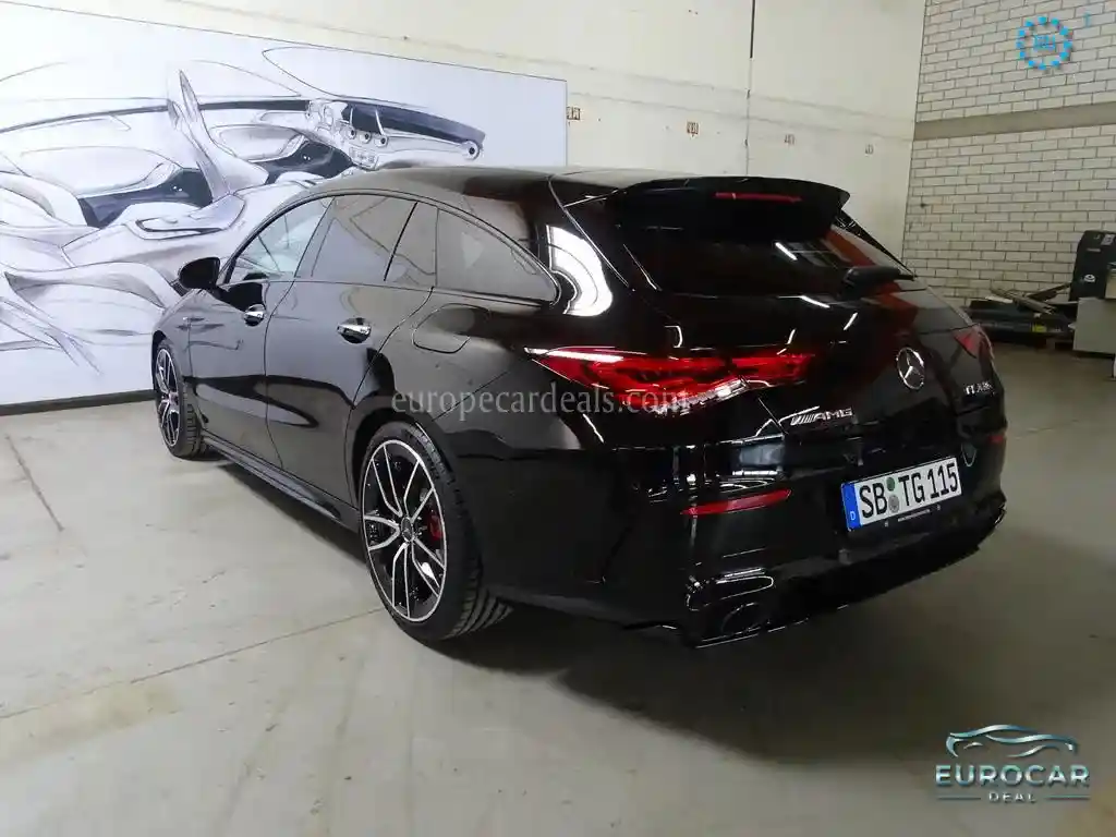 Mercedes-Benz CLA 35 AMG Shooting Brake
