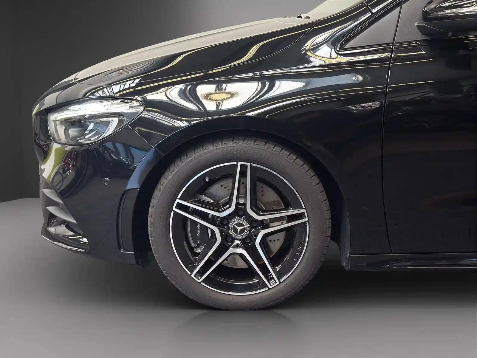 Mercedes-Benz B 250