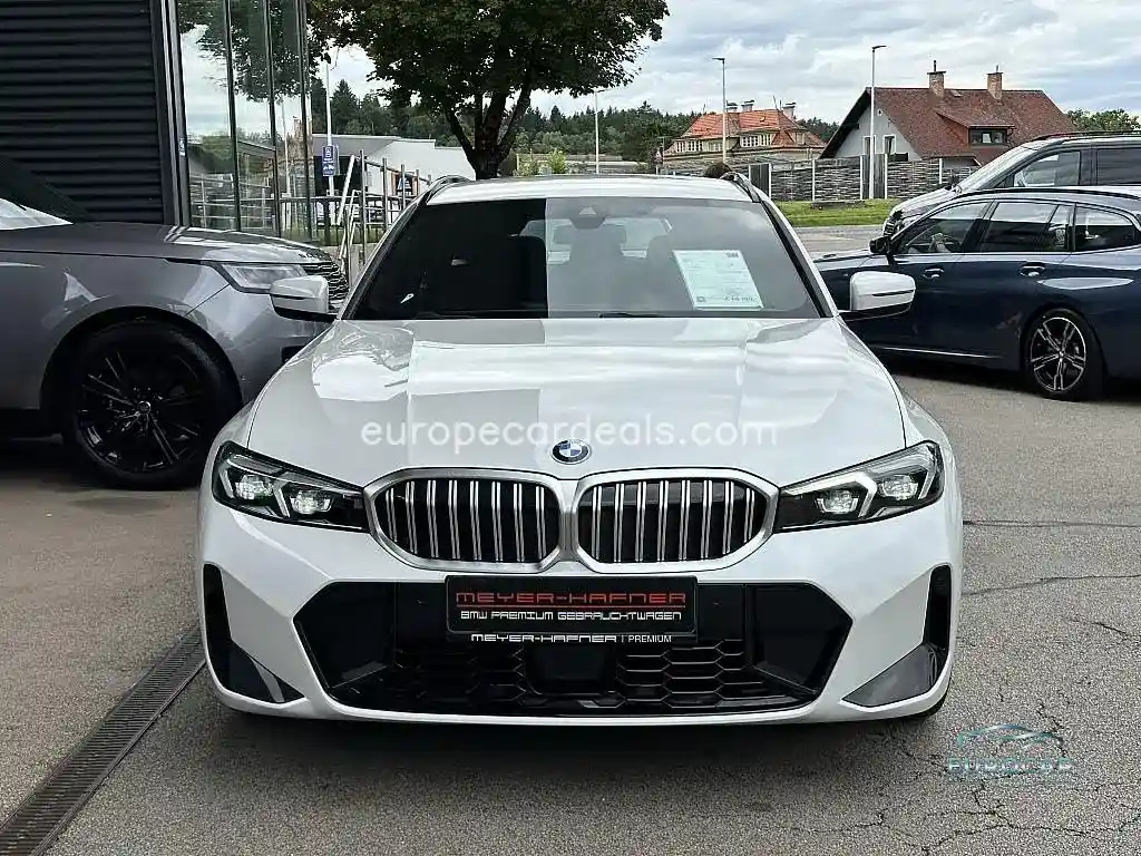 BMW 330