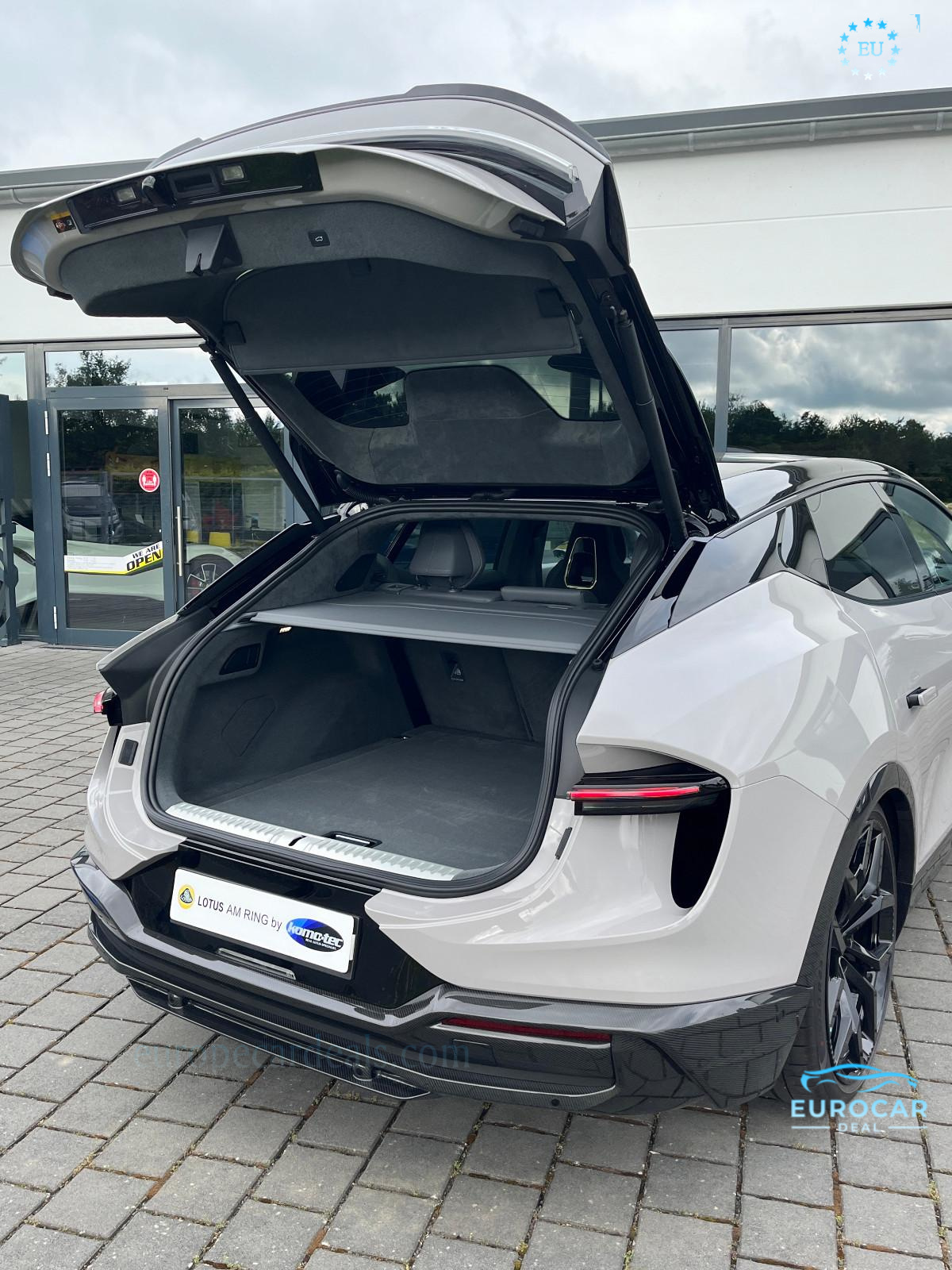Lotus Eletre