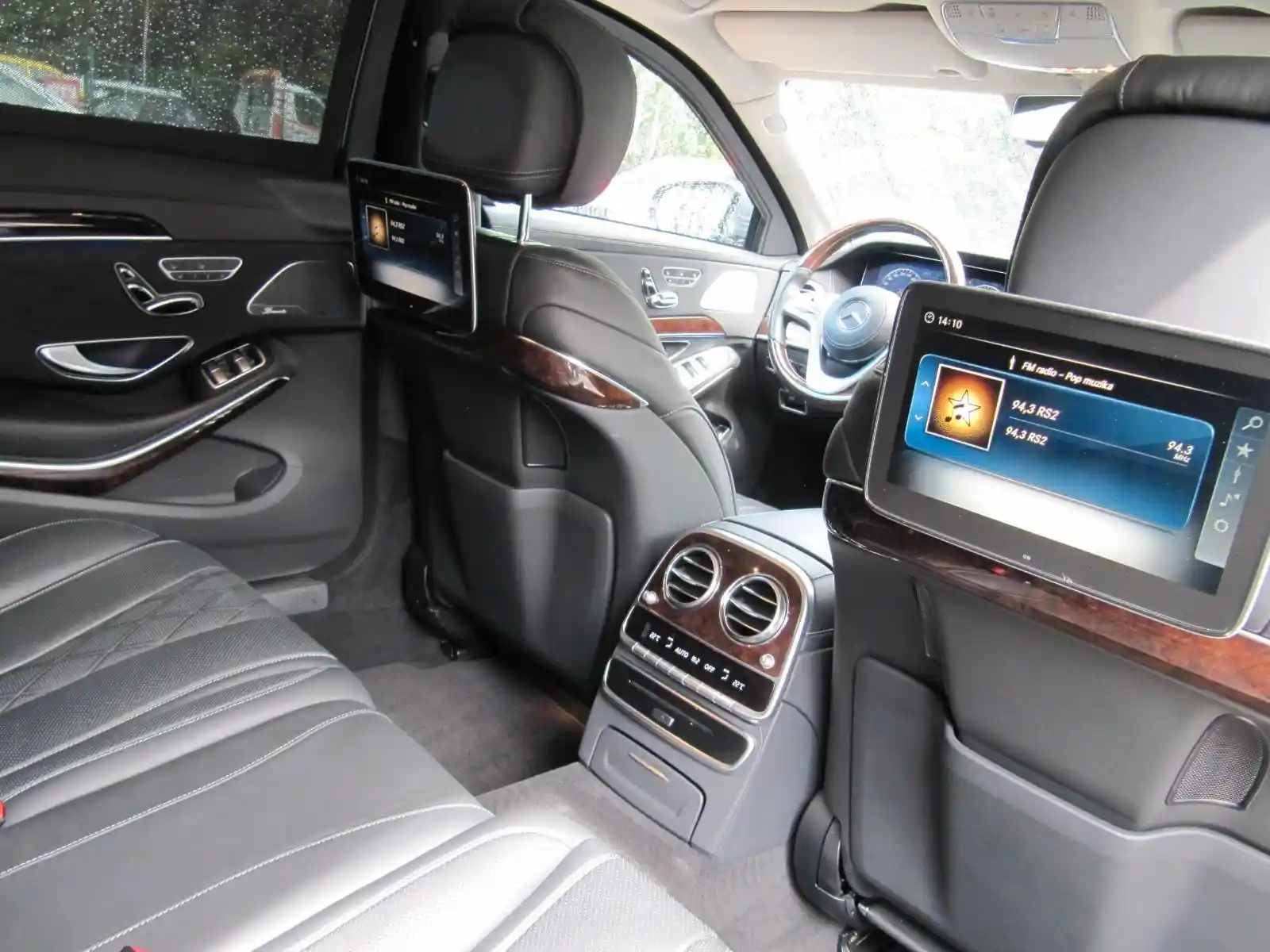 Mercedes-Benz S 600