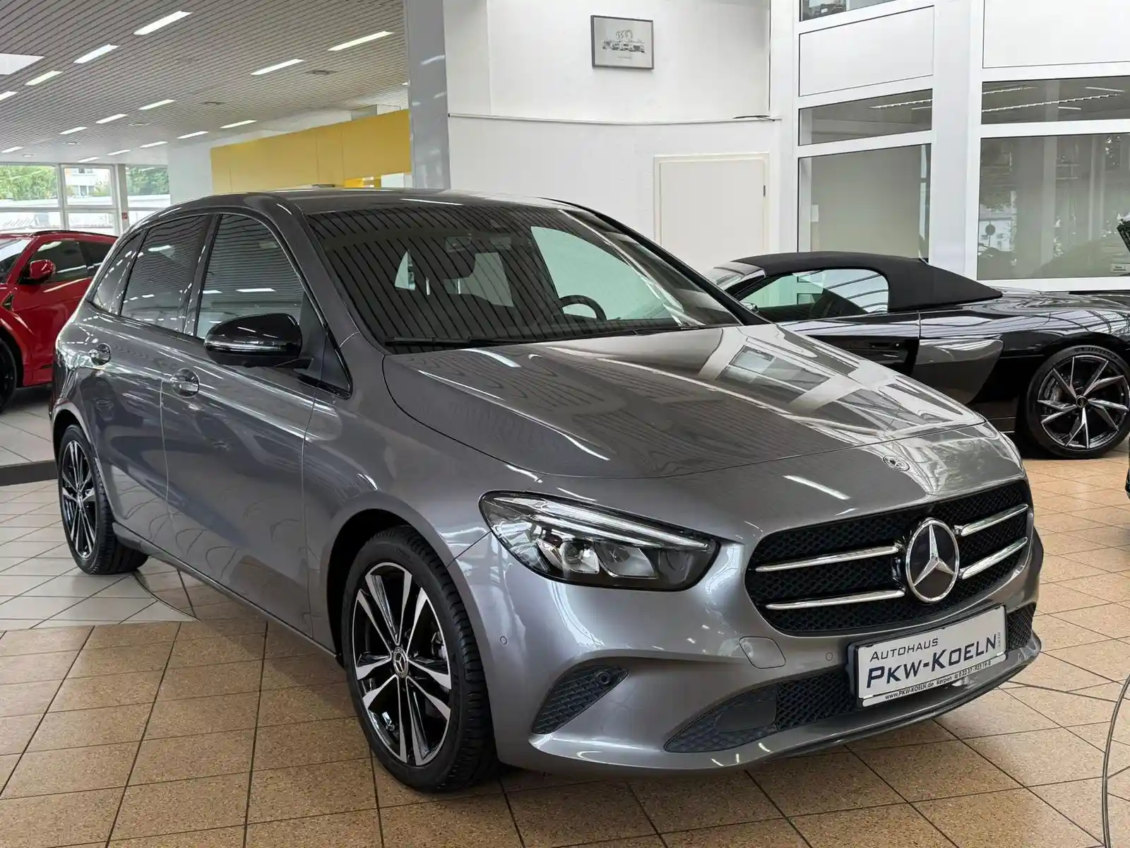 Mercedes-Benz B 200